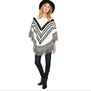 • Kensie Black & White Poncho •